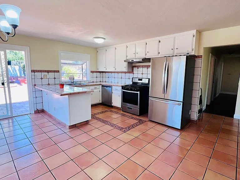 Open concept Kitchen