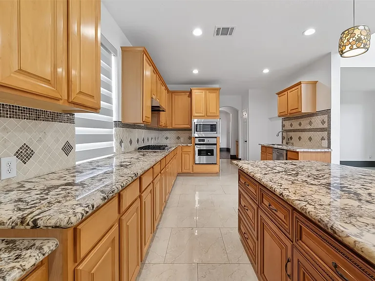 1311 Rene Ct — Photo 12