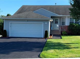 2 Quail Ridge Rd, North Providence, RI 02904