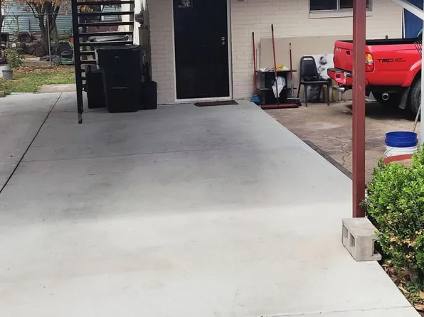 8227 Brockton St, Houston, TX 77017