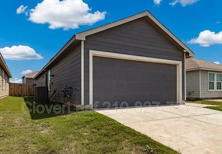 3650 Millbrook Way — Photo 3