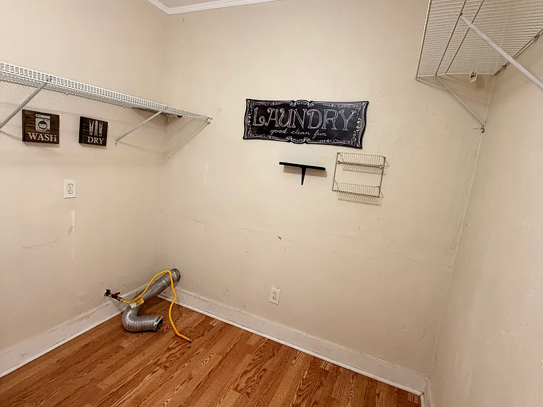 9 Burritt St — Photo 4