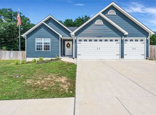10362 Hawks Nest Dr, Hillsboro, MO 63050