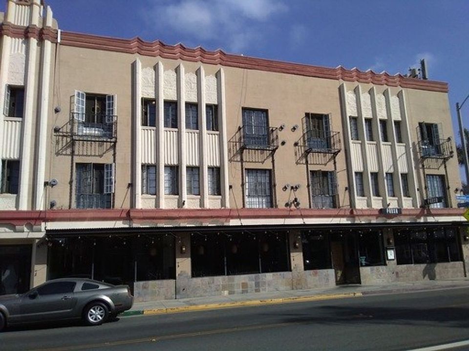 1st image of 3925-3939 E Broadway #305