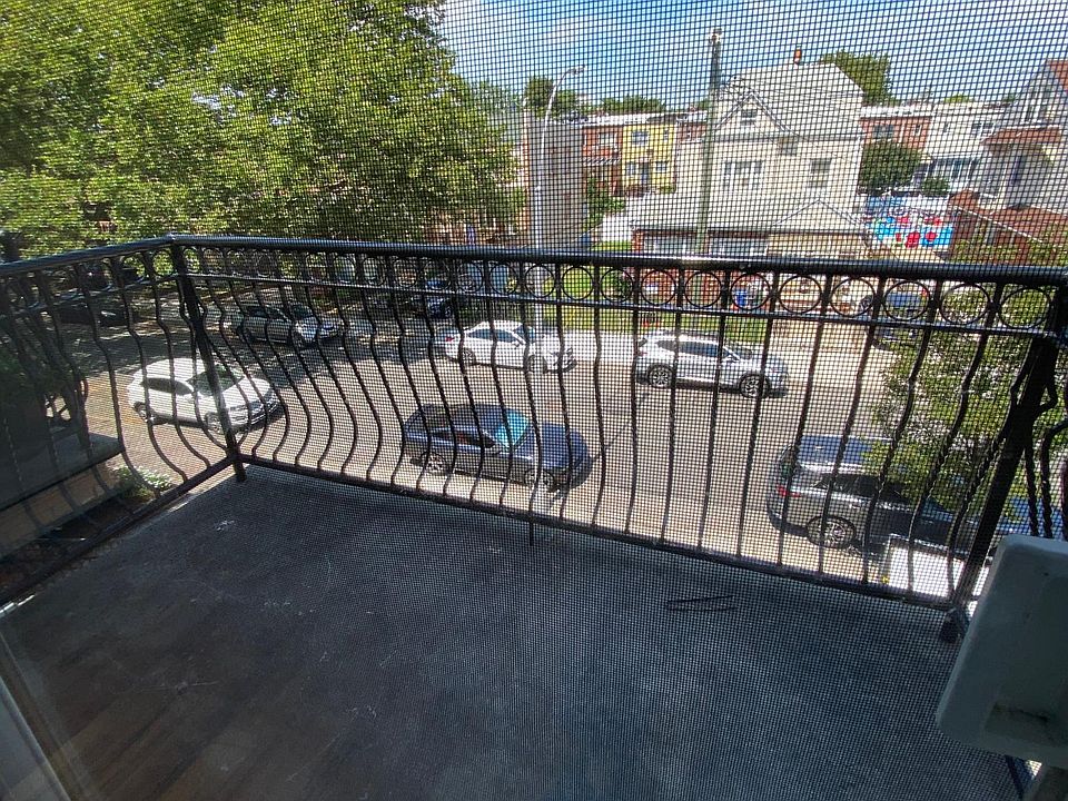 1st image of 270 Bay 11th St #2