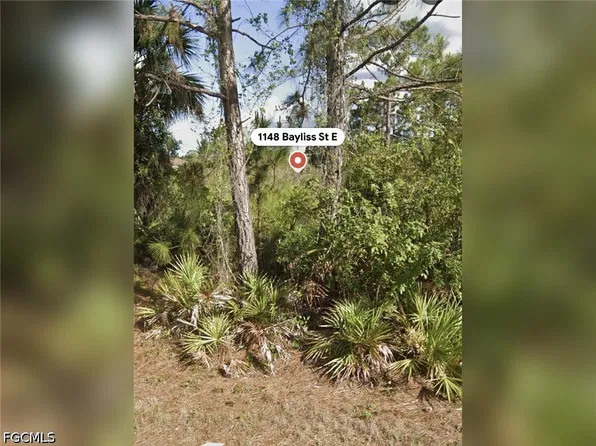 1148 Bayliss St E, Lehigh Acres, FL 33974