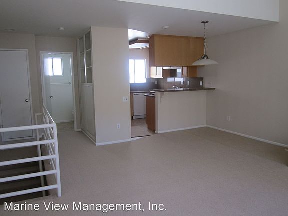 4th image of 710 9th St APT D