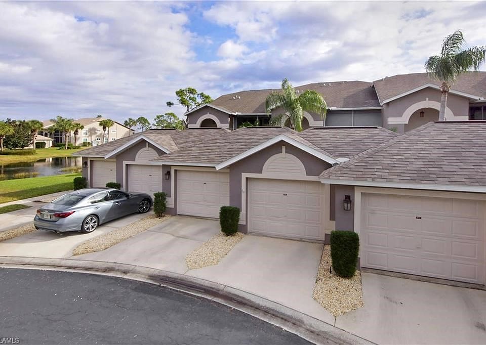 Third garage door from left...room to park SUV in driveway