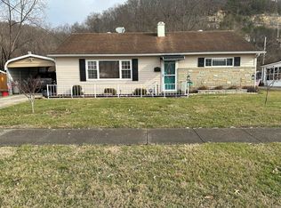 1515 Karin St, Ironton, OH 45638