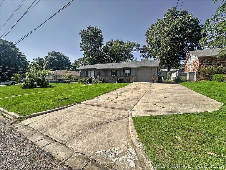 Listing photo 4