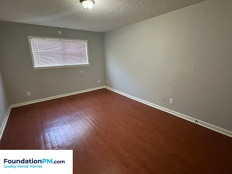 34 N Idlewild St #3 — Photo 7