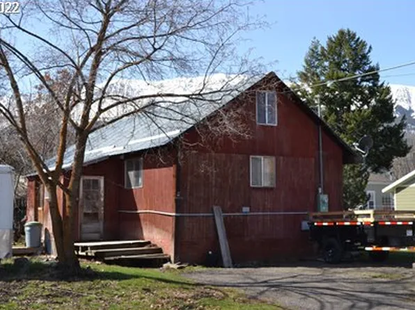 701 S East St, Joseph, OR 97846