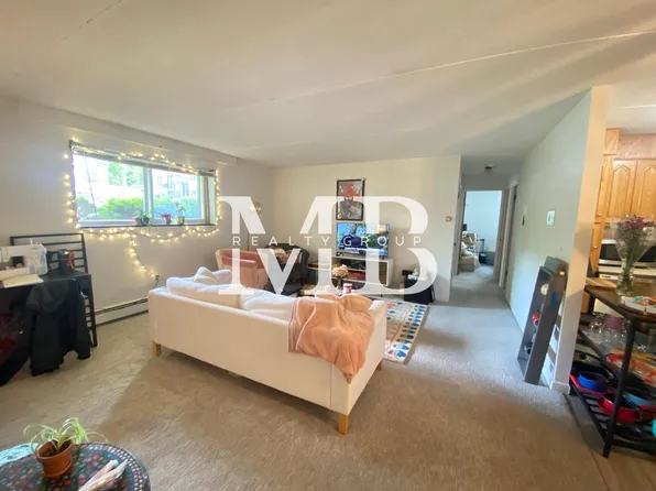 96 Sutherland Rd APT 1, Boston, MA 02135