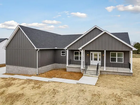 2581 Whispering Oaks Ln, Cookeville, TN 38501