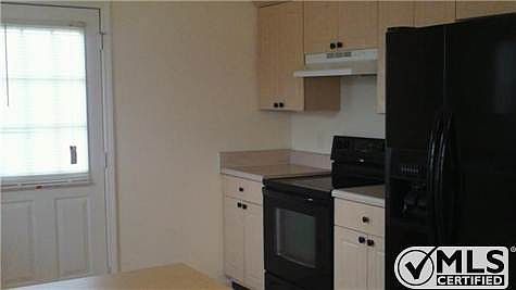 5th image of 1104 Benton Mason Dr