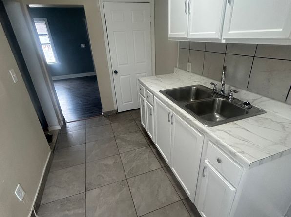 (undisclosed Address)