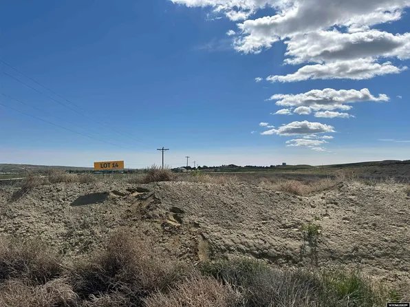 14 John Butler Dr, Glenrock, WY 82637