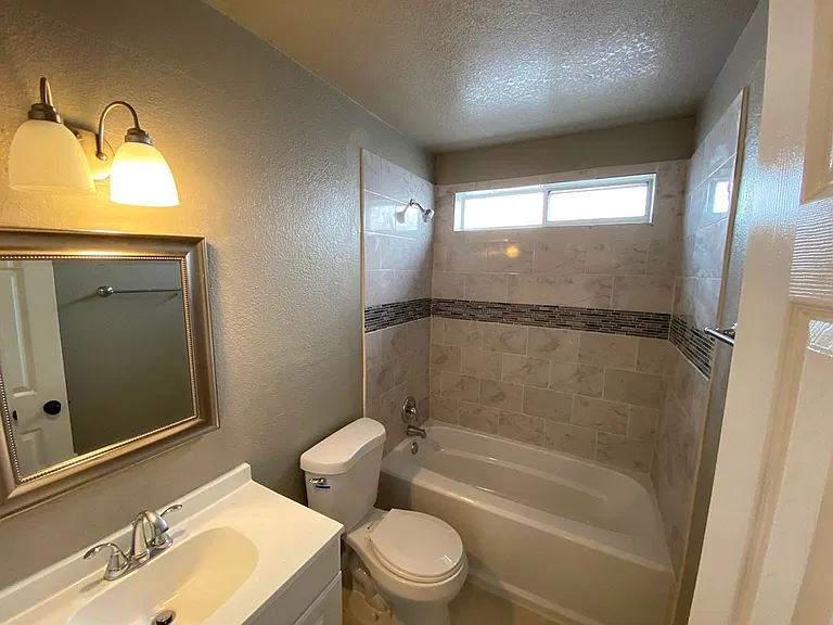 2914 Royal Knoll Dr — Photo 16