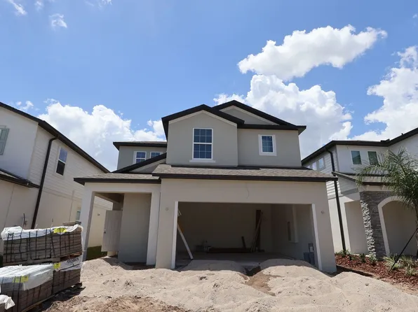 3303 Fall Harvest Dr, Zephyrhills, FL 33540