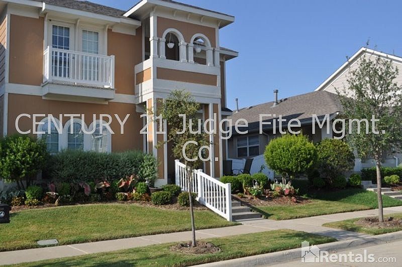 1st image of 953 Wenk Ct