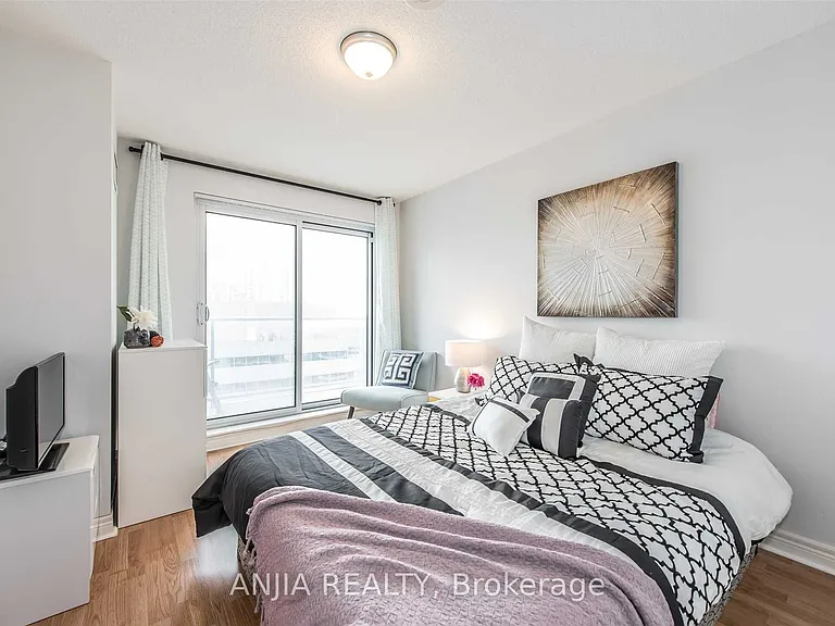 70 Town Centre Ct #1203 — Photo 7