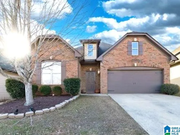 1280 Washington Dr, Moody, AL 35004