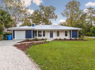 242 Alabama St, Saint Simons Island, GA 31522