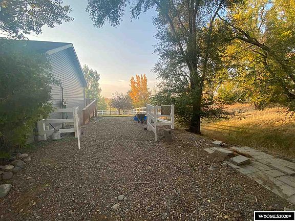 3rd image of 1718 Hilltop Dr