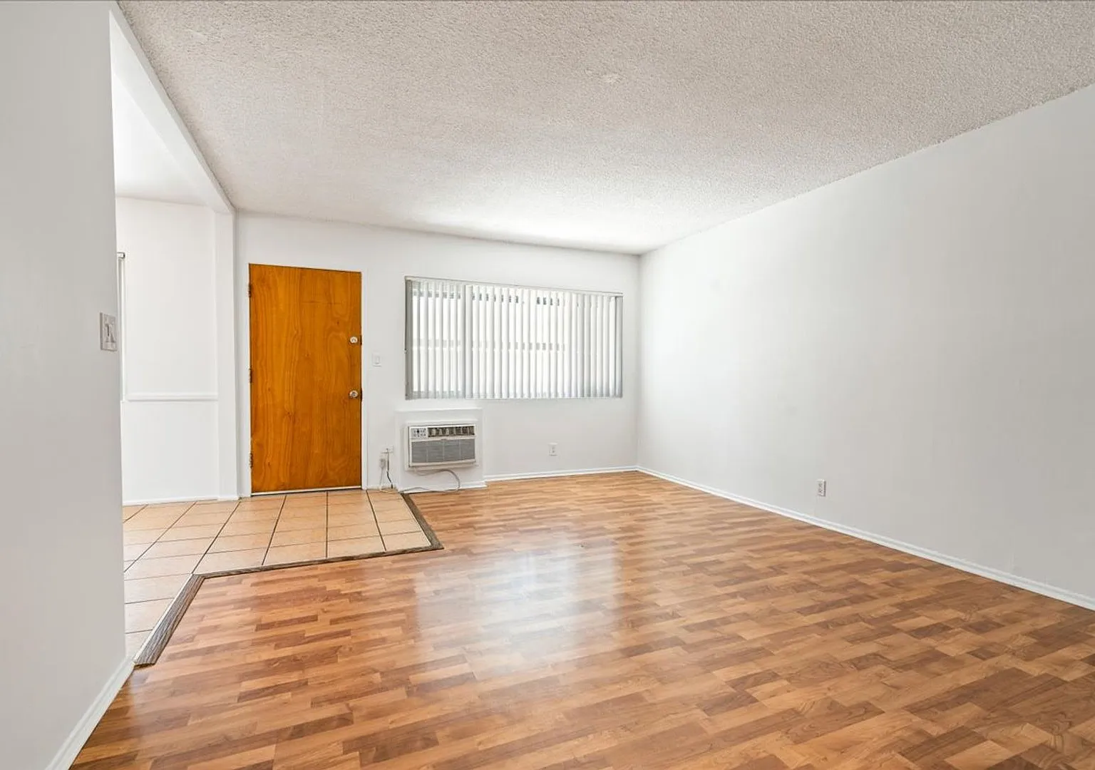 135 S. Belmont St — Photo 2