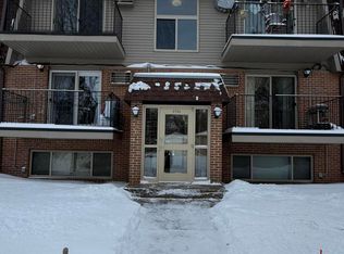1711 21st Ave S APT 108, Grand Forks, ND 58201