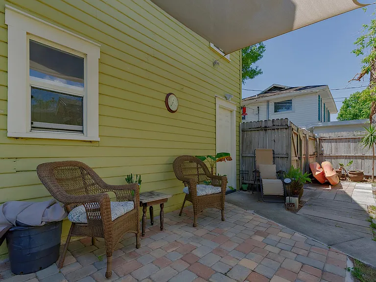 2348 Dartmouth Ave N #B — Photo 13