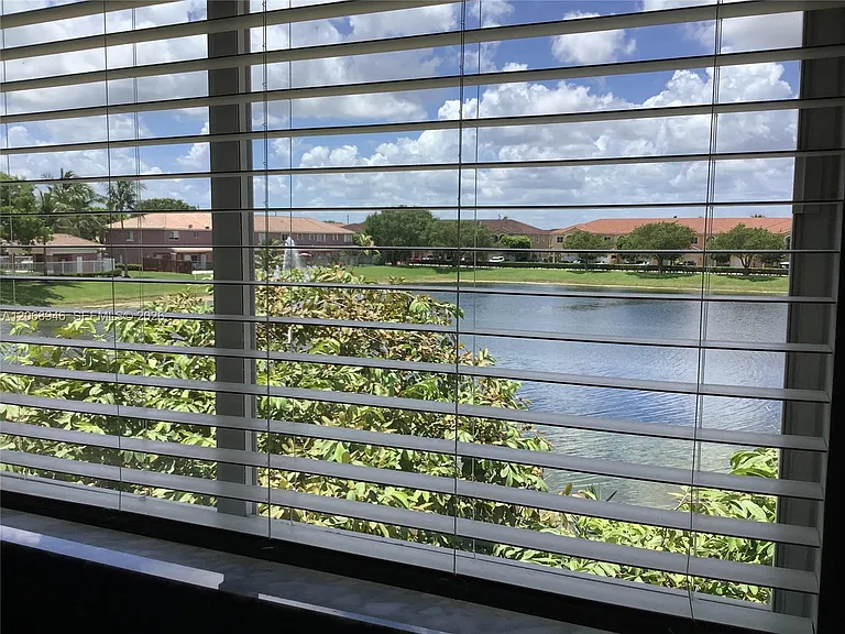7050 SW 164th Ct — Photo 21