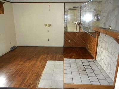 5th image of 530 Denwood Dr N