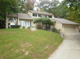 6701 Tanglewood Dr SE #26, Grand Rapids, MI 49546