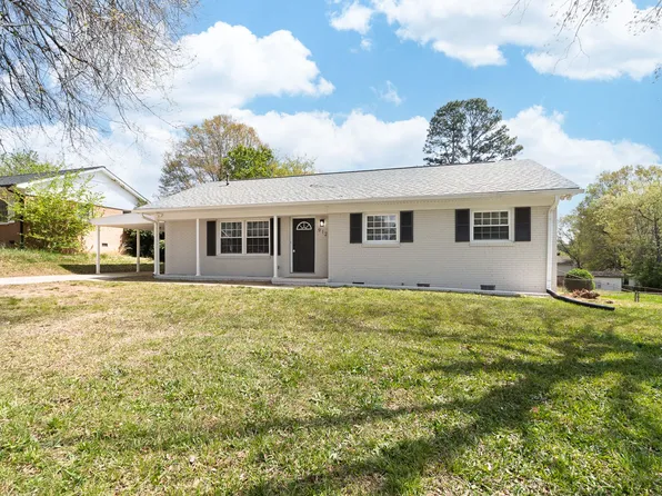 912 Hallmark Dr, Gastonia, NC 28052