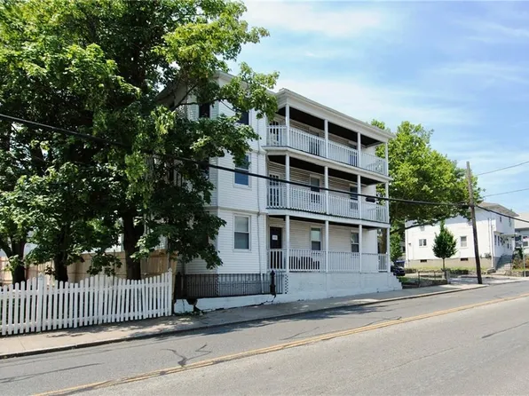 454 Admiral St, Providence, RI 02908