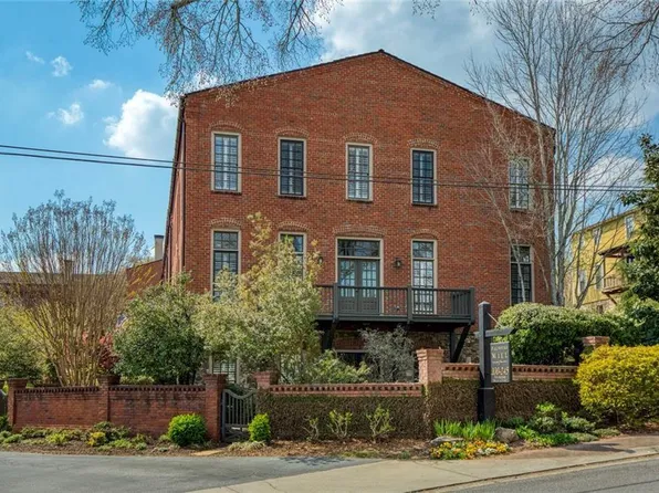 100 Founders Mill Ct, Roswell, GA 30075