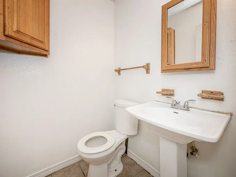 5612 Rose Dr — Photo 24