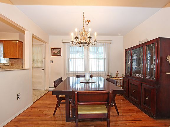 2nd image of 317 Kirkman Ave