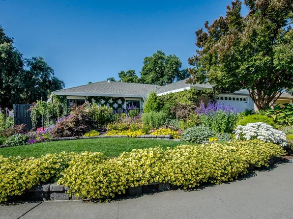 4042 El Macero Dr, Davis, CA 95618