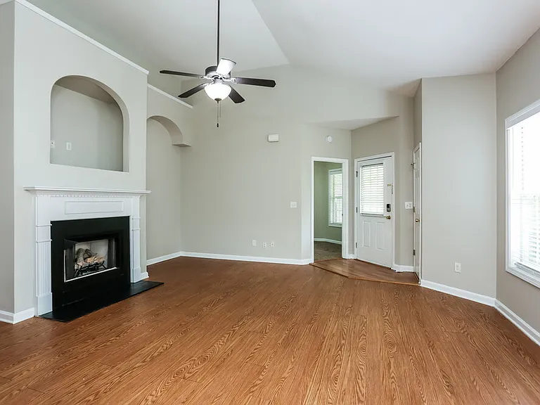 8 Arendt Park Ln — Photo 5