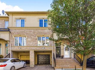 1250 Saint Martins Dr #38, Pickering, ON L1W 0A2