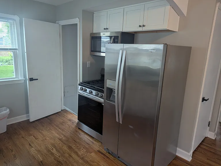 Stainless Steel kitchen appliances.