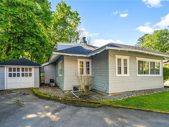 3rd image of 27 Beverly Pl