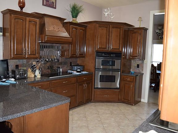 3rd image of 1120 Solitude Dr