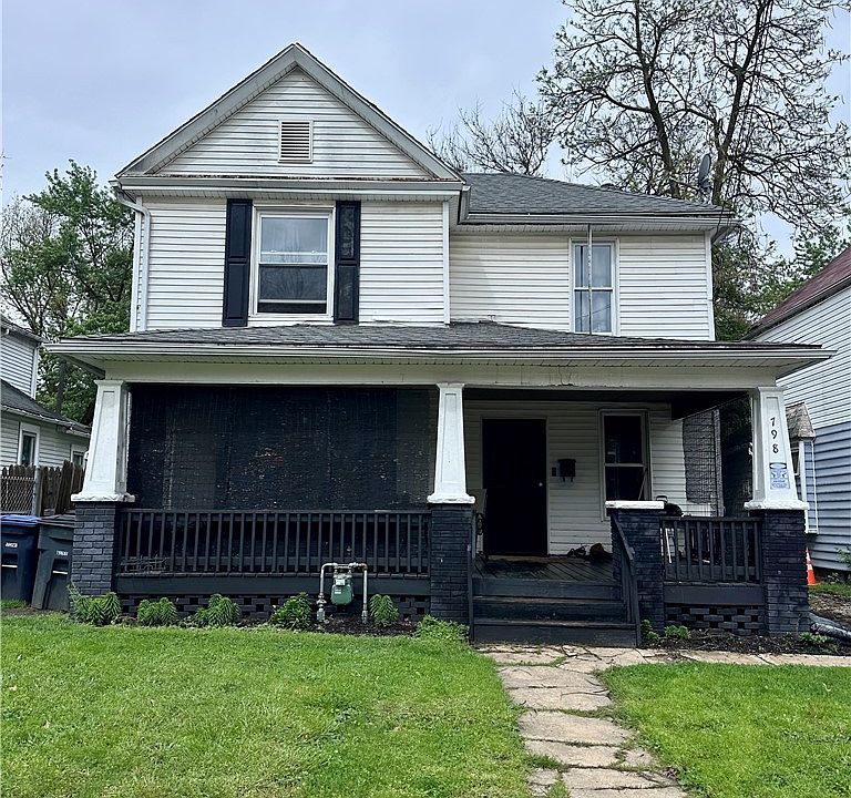 1st image of 798 Amherst St