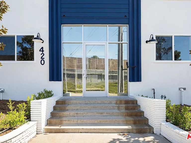 420 S Sepulveda Blvd #13 — Photo 6