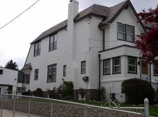 2118 Griffith St, Philadelphia, PA 19152