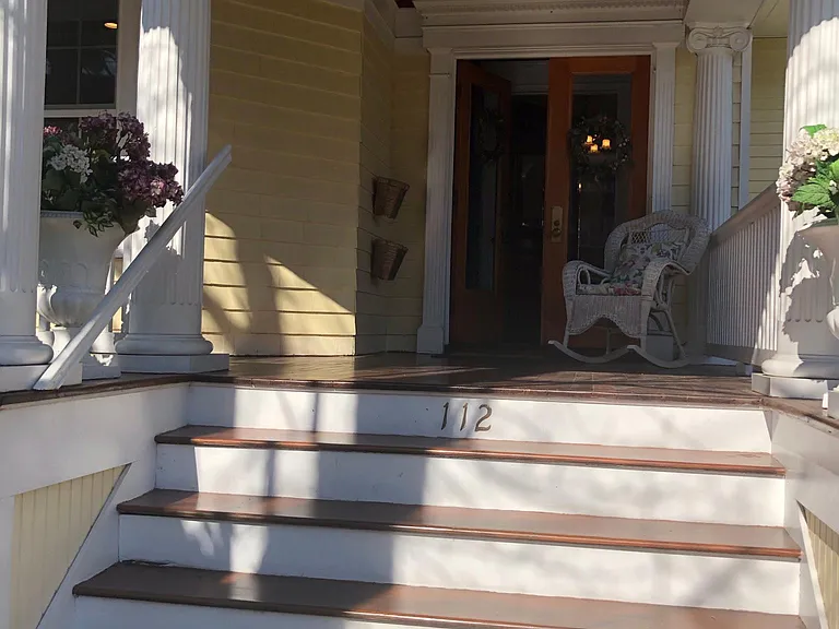 112 Claremont Pl #1 — Photo 37