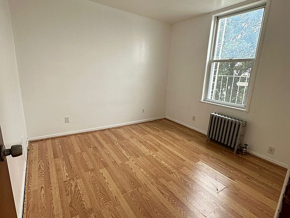 3rd image of 20-40 42nd St #2